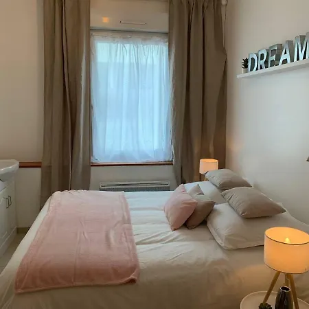 T2 Proche Centre Jardin Dior 50 M2 * Гранвиль